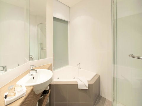 The Waves Apartments - Accommodation Kalgoorlie 7