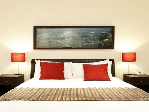 The Waves Apartments - Accommodation Kalgoorlie 9