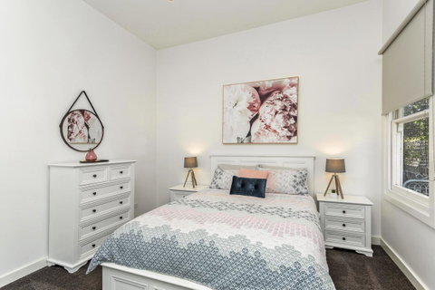 Central Bendigo Cottage, Walk To Everywhere!! - Accommodation Kalgoorlie 1