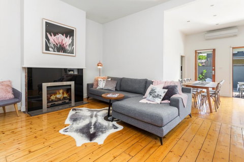 Central Bendigo Cottage, Walk To Everywhere!! - Accommodation Kalgoorlie 0