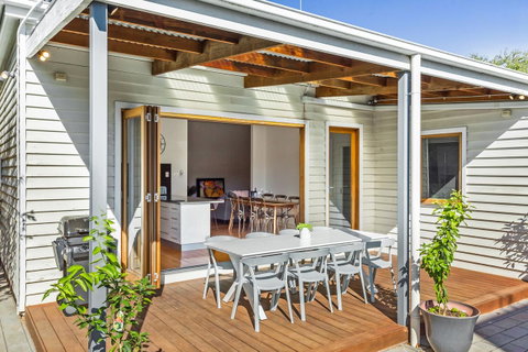 Central Bendigo Cottage, Walk To Everywhere!! - Accommodation Kalgoorlie 2