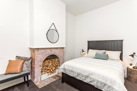 Central Bendigo Cottage, Walk To Everywhere!! - Accommodation Kalgoorlie 5