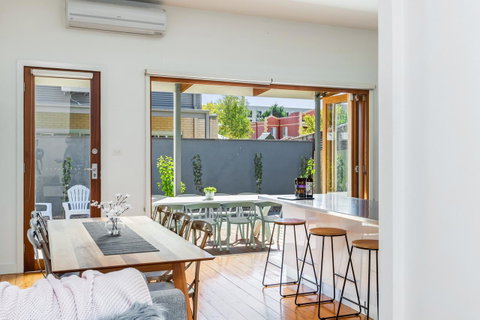 Central Bendigo Cottage, Walk To Everywhere!! - Accommodation Kalgoorlie 8