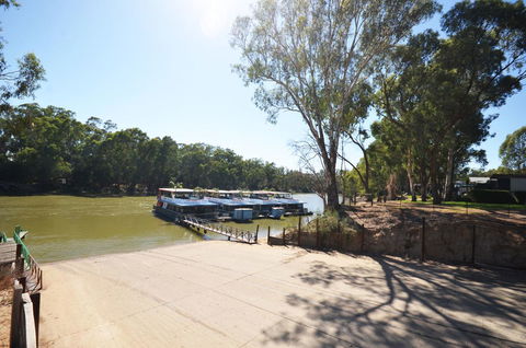 Tasman Holiday Parks - Merool On The Murray - Accommodation Kalgoorlie 3