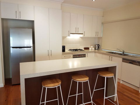 Healesville House - Fig Tree House - Accommodation Kalgoorlie 5