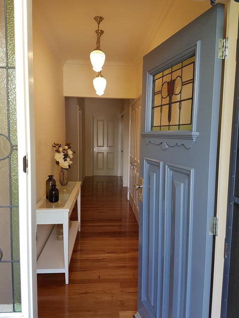 Healesville House - Fig Tree House - Accommodation Kalgoorlie 3