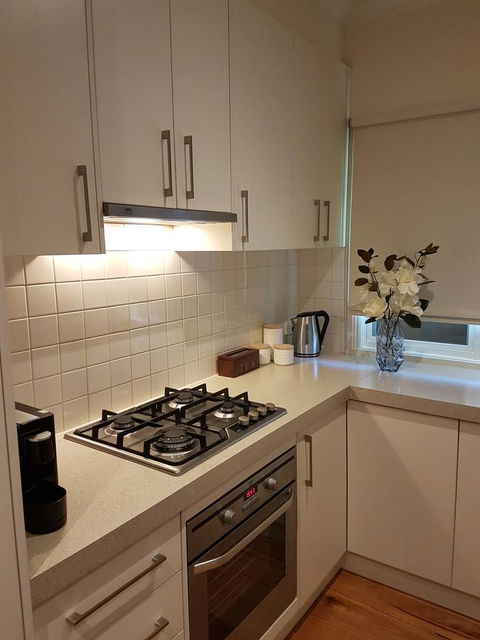 Healesville House - Fig Tree House - Accommodation Kalgoorlie 4