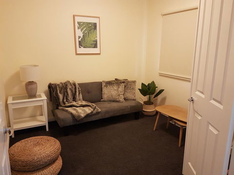 Healesville House - Fig Tree House - Accommodation Kalgoorlie 9