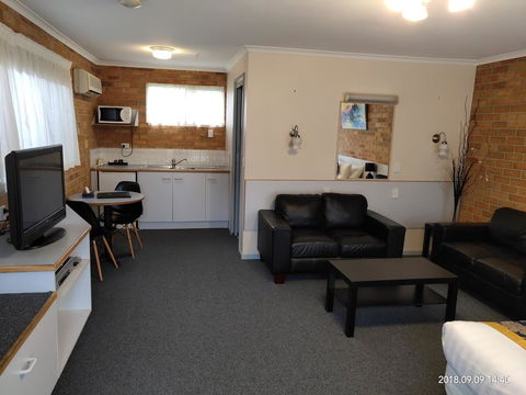 Coachman Motel And Holiday Units - Accommodation Kalgoorlie 24
