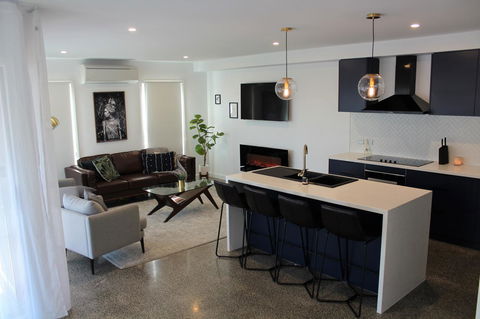 Escape On Birch - Accommodation Kalgoorlie 2