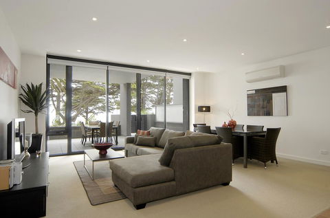 C-Scape Water Front Apartment - Accommodation Kalgoorlie 3