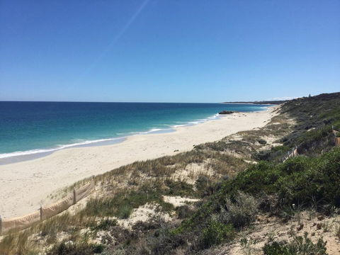 The Blue Beach House - Accommodation Kalgoorlie 1