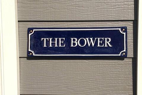 The Bower@ Kings Cottage - Accommodation Kalgoorlie 0