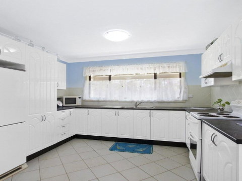 The Burra Break - 3 Minute Walk To Beach Access - Accommodation Kalgoorlie 2