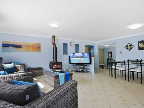 The Burra Break - 3 Minute Walk To Beach Access - Accommodation Kalgoorlie 0