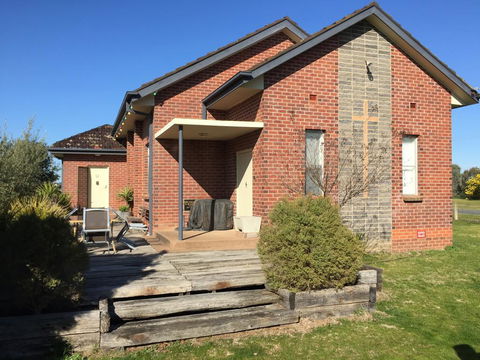 The Church Retreat - Accommodation Kalgoorlie 0