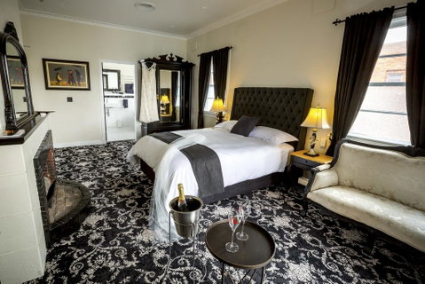 The Commercial Boutique Hotel - Accommodation Kalgoorlie 0