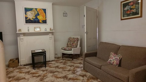 The Crooked Cottage - Accommodation Kalgoorlie 3