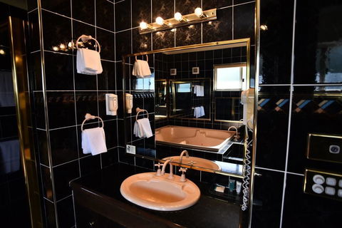The Crossing Motel - Accommodation Kalgoorlie 2