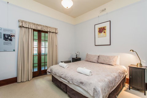 The Curtin Family Home - Accommodation Kalgoorlie 2