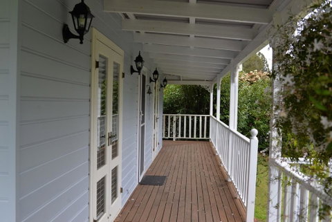 The Doll's House - Charming 2 Bedroom Cottage Just A Short Walk From The Village - Accommodation Kalgoorlie 2