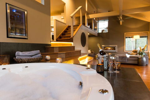 The Edge Villa - Accommodation Kalgoorlie 0