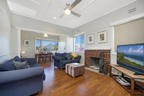 The Entrance North Lakeside Cottage - Accommodation Kalgoorlie 2