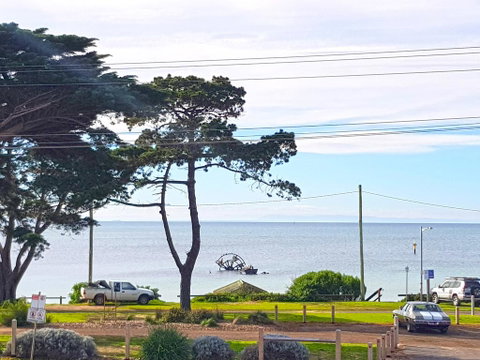 The Esplanade Holiday Home - Accommodation Kalgoorlie 0