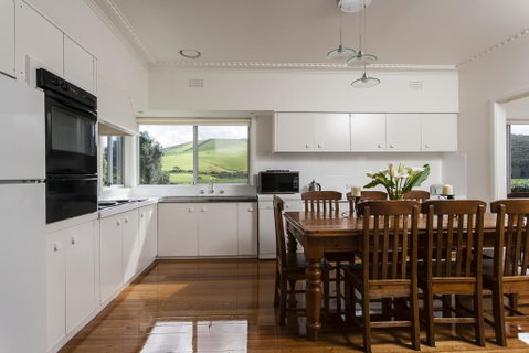 The Farm House - Accommodation Kalgoorlie 0