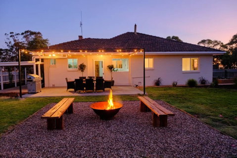 The Farmhouse. - Accommodation Kalgoorlie 1