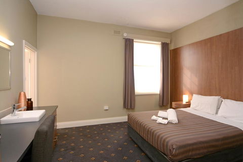 The Formby Hotel - Accommodation Kalgoorlie 0