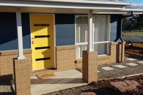 The Friendly Pelican - Accommodation Kalgoorlie 0