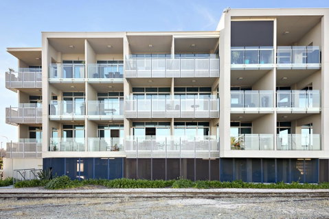 The Frontage Resort-Style Apartment - Accommodation Kalgoorlie 1