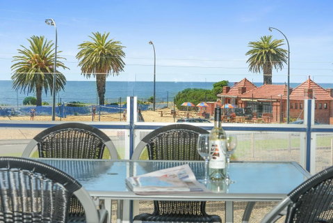 The Frontage Resort-Style Apartment - Accommodation Kalgoorlie 0