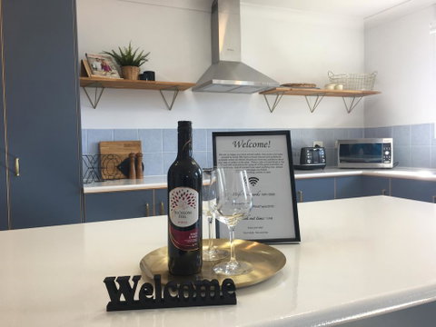 The Gathering Ground - Spacious Entertainer In Toowoomba City - Accommodation Kalgoorlie 2