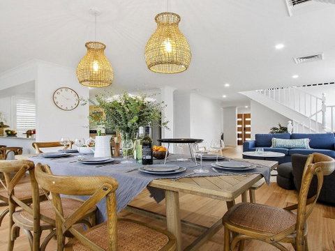 The Great White - Beach Living At Its Best - Accommodation Kalgoorlie 0