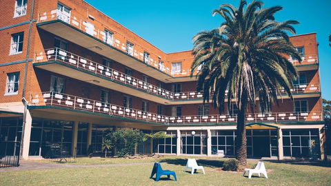 The Greenwich - Accommodation Kalgoorlie 0