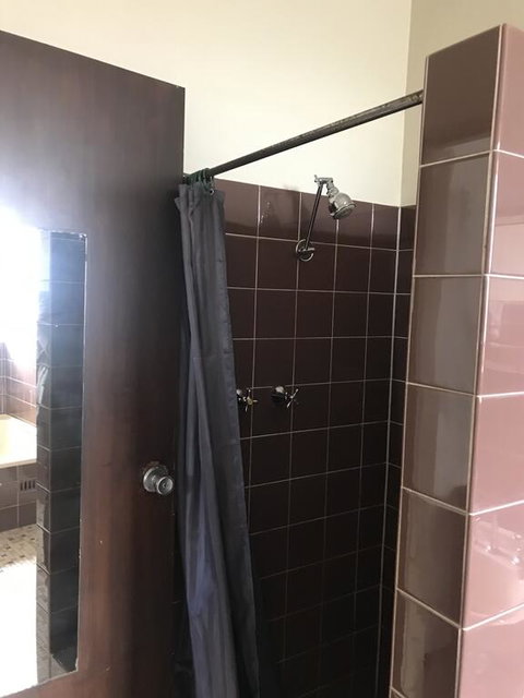 The Greenwich - Accommodation Kalgoorlie 2