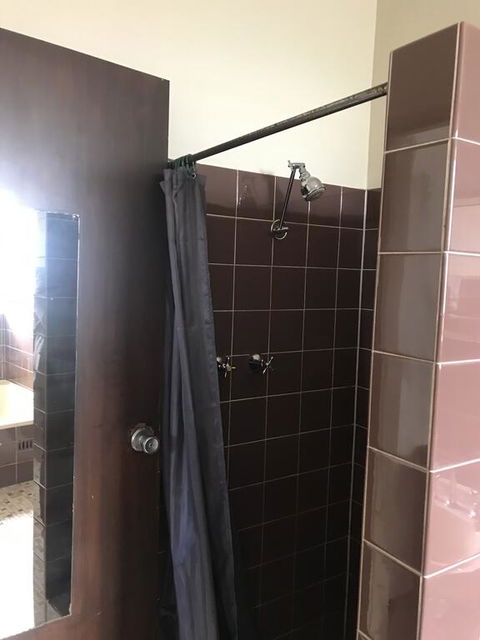 The Greenwich - Accommodation Kalgoorlie 2