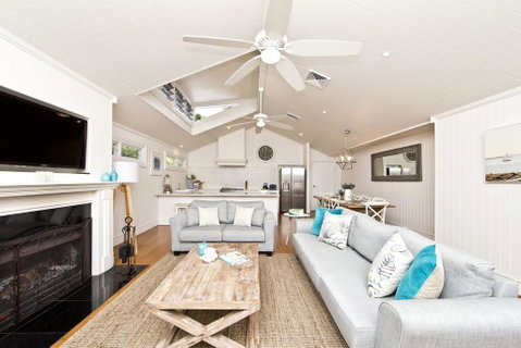 The Hamptons Beach House On Dutchies - Accommodation Kalgoorlie 0