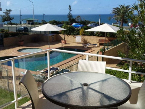 The Headlands 10 - 2 BDRM Apt Across From Alex Beach - Accommodation Kalgoorlie 2