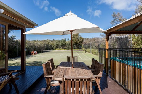 The Heyfield Hideaway: Tennis & Spa - Accommodation Kalgoorlie 0