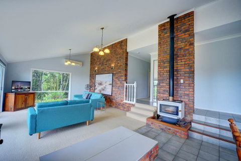 The Hillside House - Accommodation Kalgoorlie 2