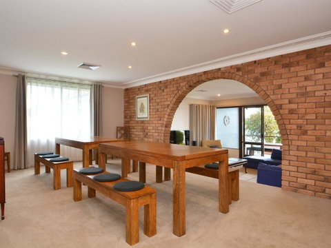 The House On The Lake @ Fishing Point, Lake Macquarie - Honestly Put The Line In And Catch Fish - Accommodation Kalgoorlie 2