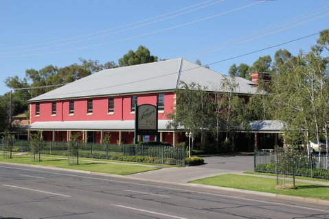 The Lawson Riverside Suites - Accommodation Kalgoorlie 0