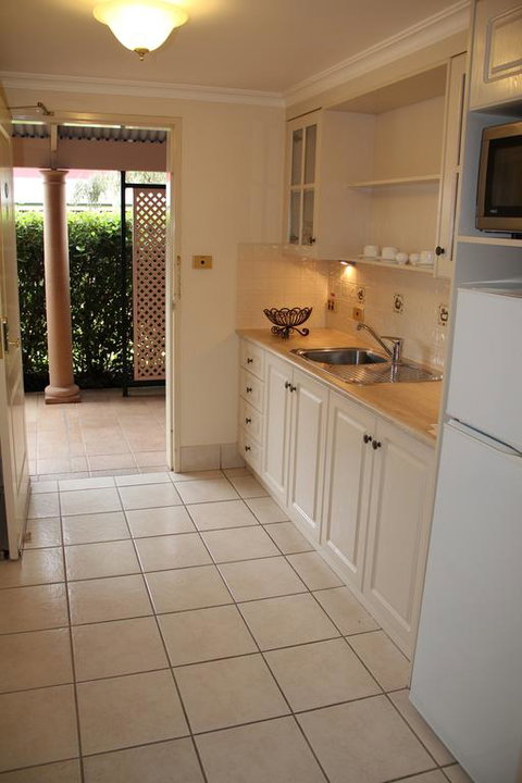 The Lawson Riverside Suites - Accommodation Kalgoorlie 3