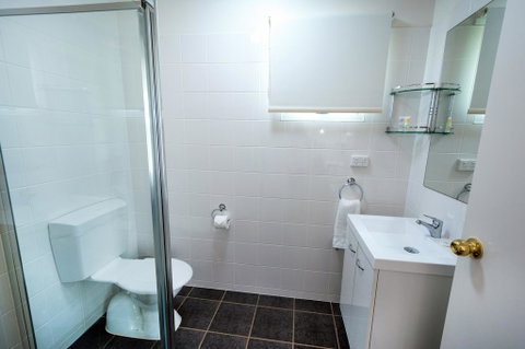The Leprechaun Resort - Accommodation Kalgoorlie 2