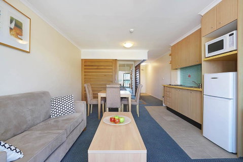 The Oaks Waterfront Resort, Unit 414 - Accommodation Kalgoorlie 3