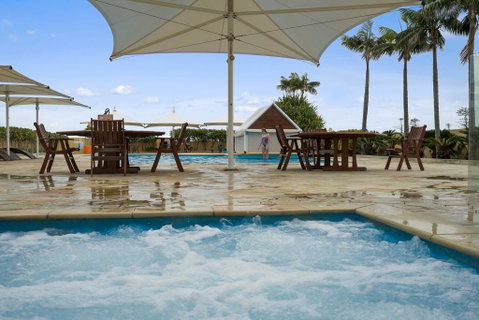 The Oaks Waterfront Resort, Unit 502 - Accommodation Kalgoorlie 1