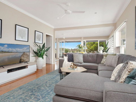 The Old Bottleshop - Waterfront, Pool Table And More - Accommodation Kalgoorlie 3